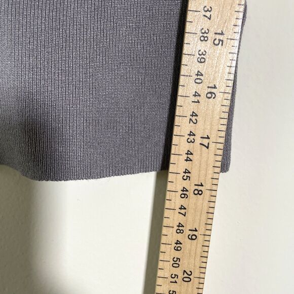H&M Women’s Gray Square-Neck Crop Top Ribbed Long Sleeve Knit Size Medium Preppy - Picture 6 of 7